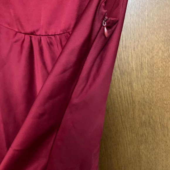 ANN TAYLOR LOFT Sleeveless Satin Shell / Tank Scoop Neck Top  -  Size 0 - Picture 3 of 13